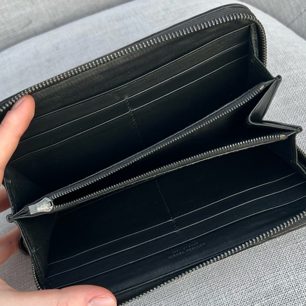 RARE BOTTEGA VENETA Anthracite Black Weave Intrecciato Zip Around Long Wallet - Picture 5 of 10
